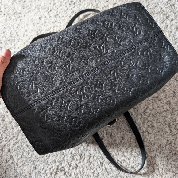 Authentic LV lumineuse GM empreinte leather navy - Picture 13 of 16